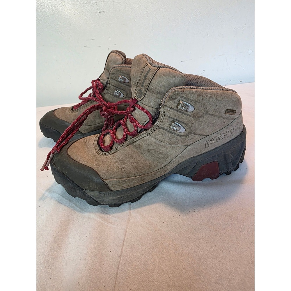 Patagonia P26 Mid Gore-Tex Hiking Boots Henna Brown Wineberry Vibram Womens 7.5